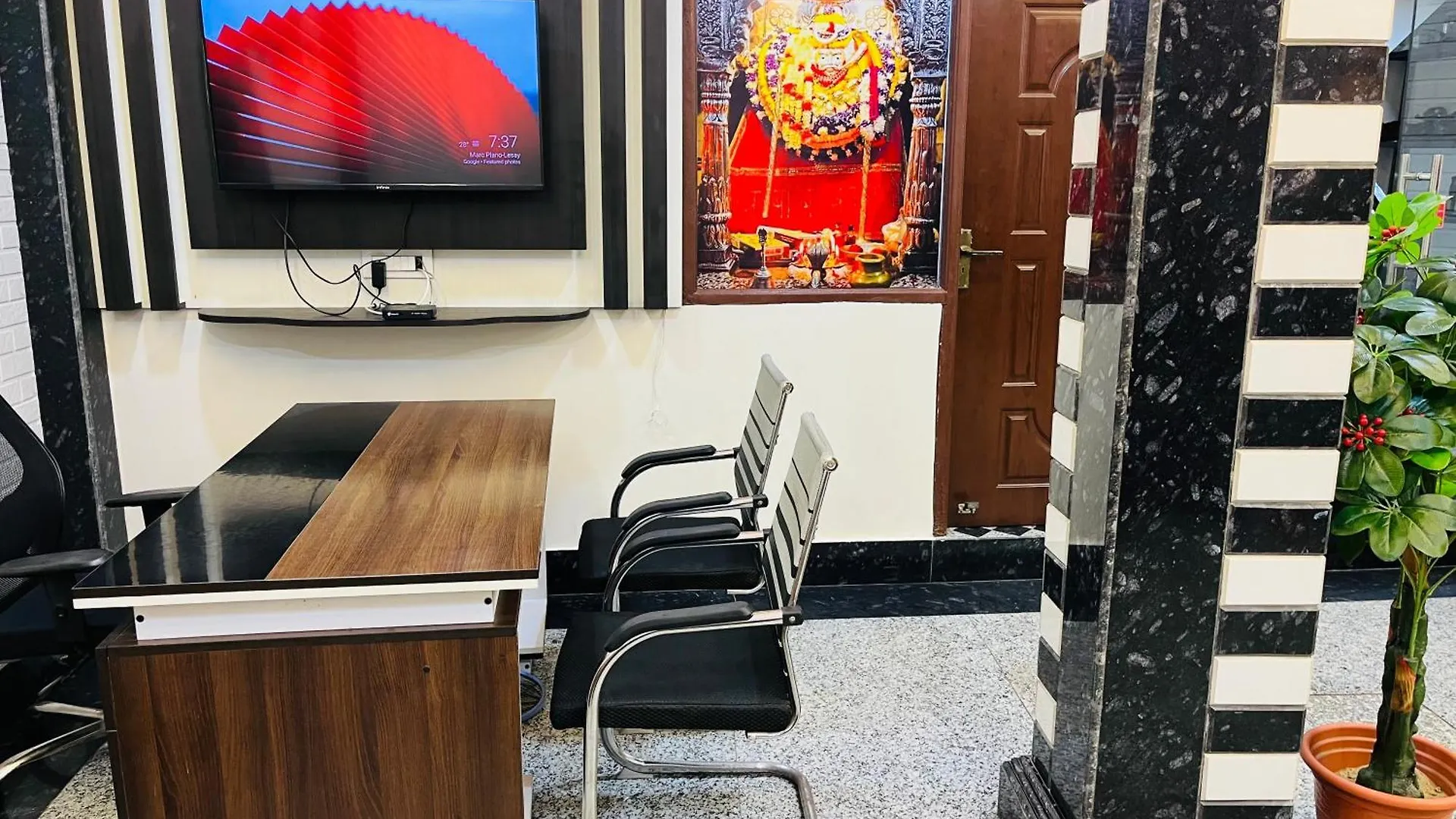 Hotel Aastha Inn Benares