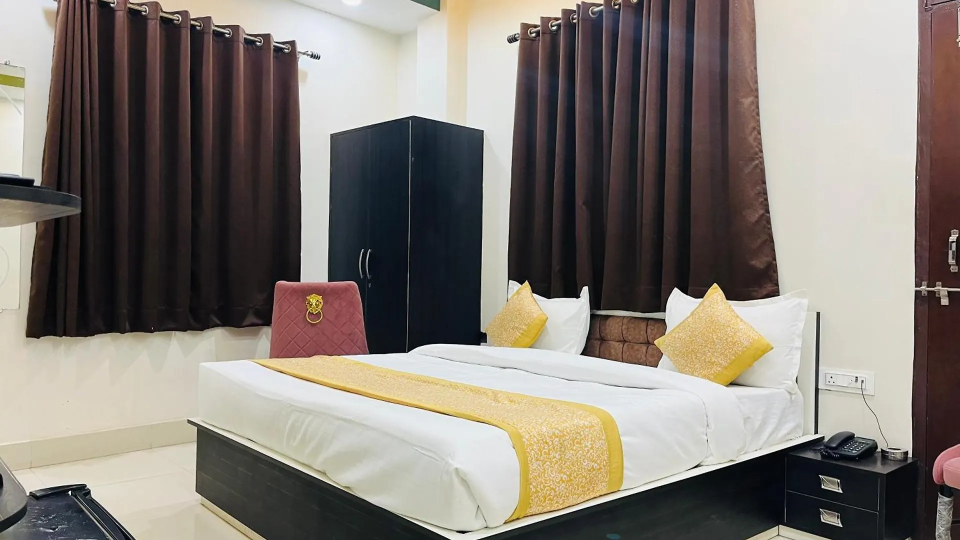 Hotel Aastha Inn Varanasi