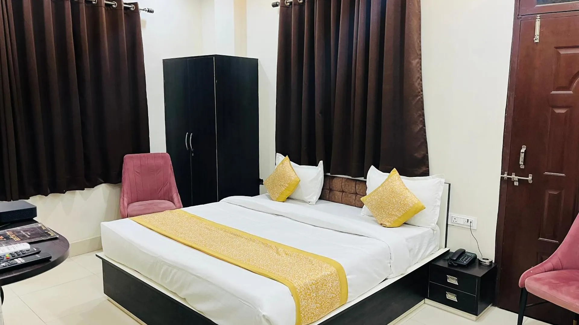 Hotel Aastha Inn Varanasi